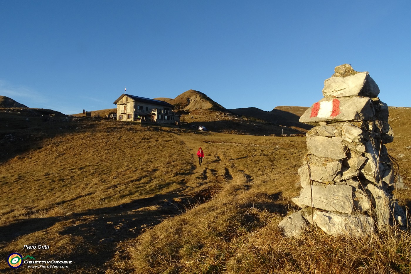 90 Al Rif. Gherardi (1650 m).JPG -                                